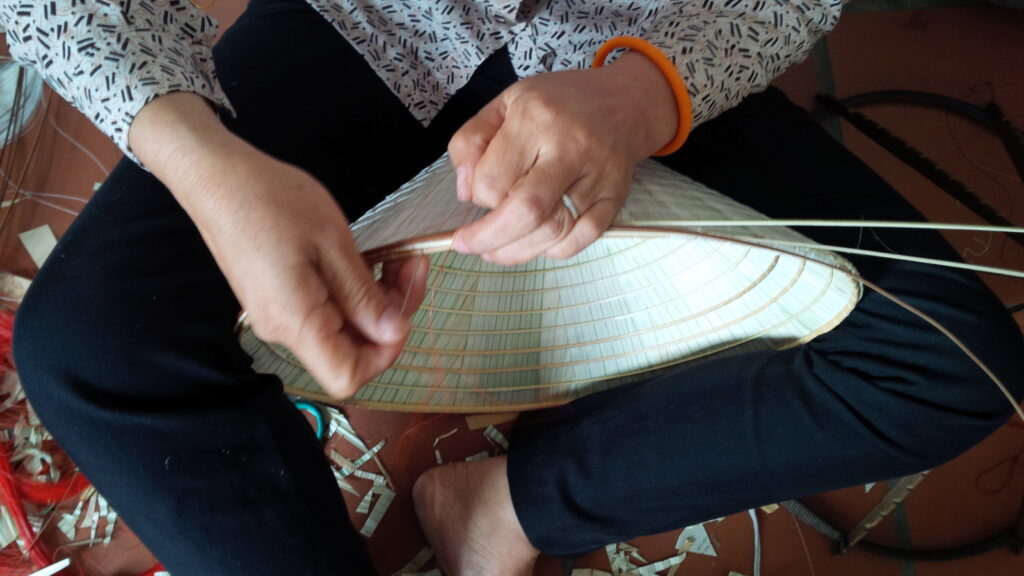 7. Finish your hat with bordering